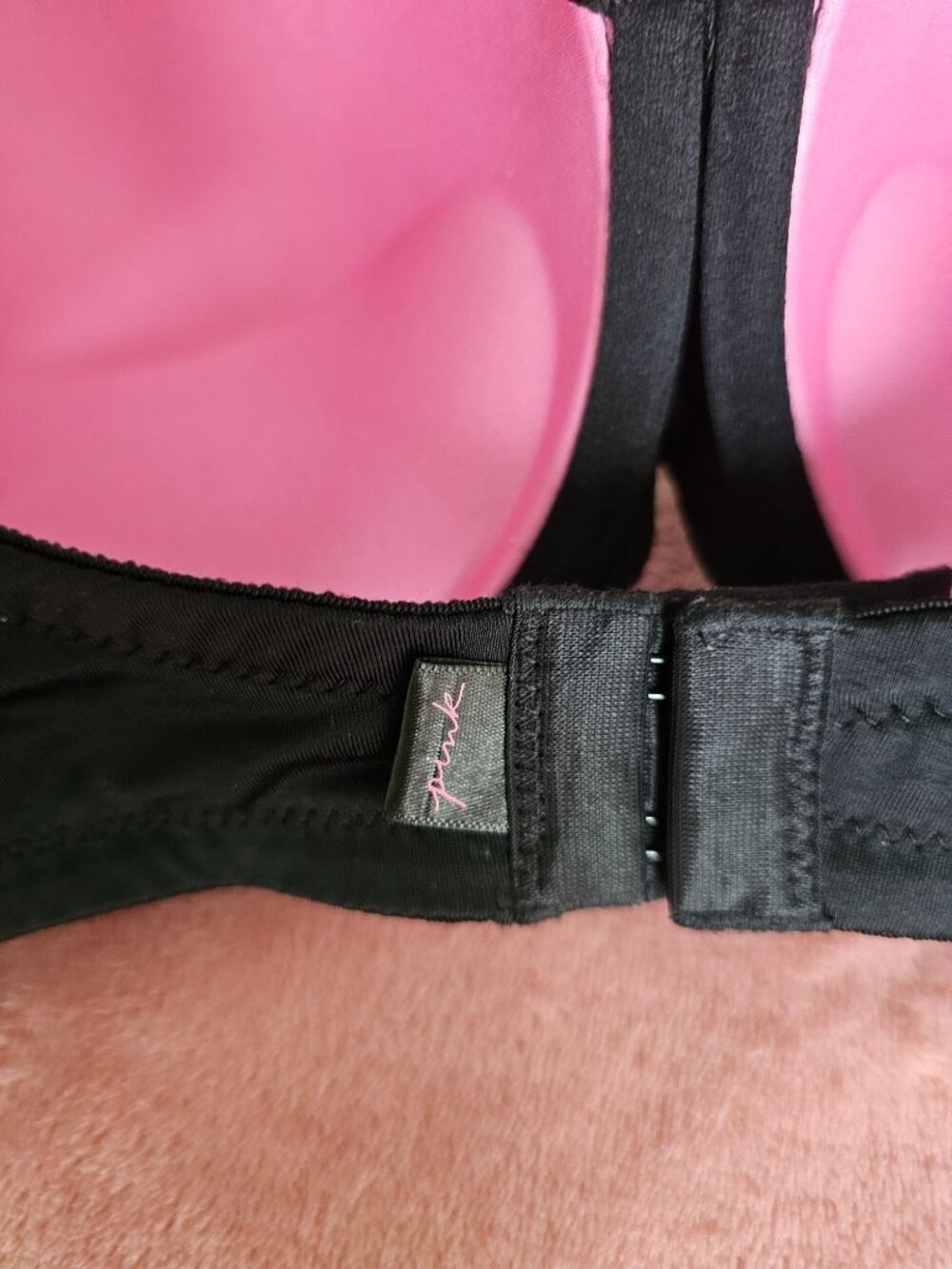 VICTORIA'S SECRET PINK Black Push-Up Bra With Pink Interior – 34DD - Picture 5 of 13